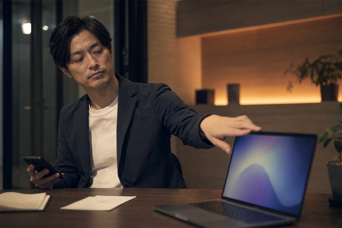 画面から興味を失い離脱する様子